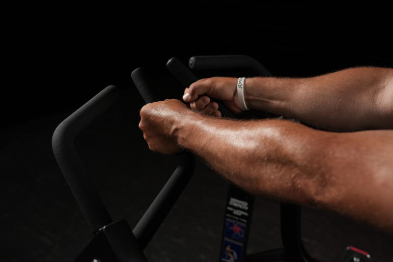 Plate-Loaded Iso-Lateral Row - LifeFitness Canada